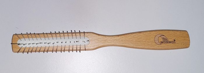 metallipiikkinen harja 3-rivi
