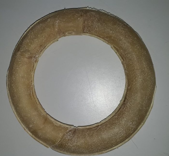 Rengasluu puristettu